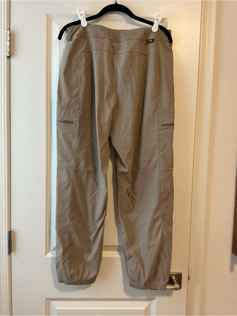 Mountain Hard Wear Dynama High Rise Utility Jogger - Picture 3 of 6